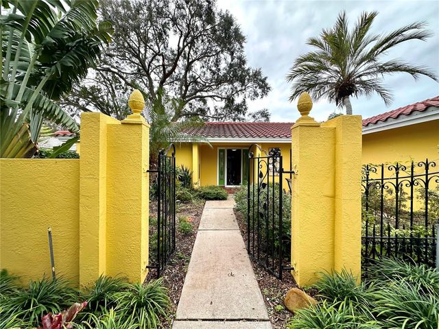 1883 RIVIERA CIRCLE, Sarasota, FL 34232