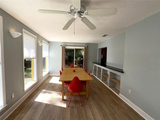 1883 RIVIERA CIRCLE, Sarasota, FL 34232
