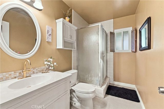1340 Victoria J, Fullerton, CA 92831