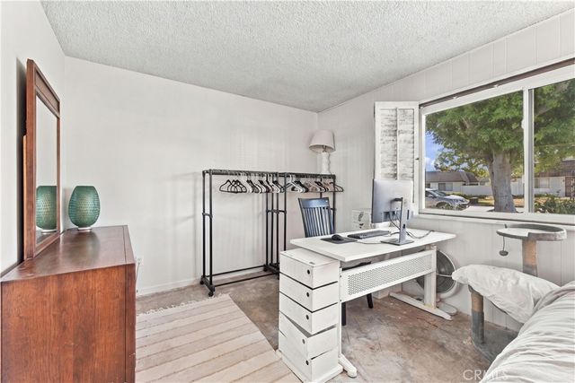 1340 Victoria J, Fullerton, CA 92831