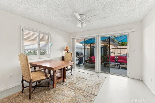 1340 Victoria J, Fullerton, CA 92831