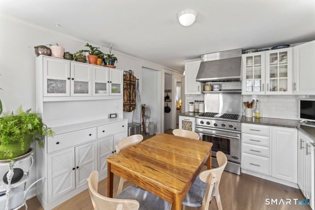 37 Cedar Crest Place, Norwalk, CT 06854