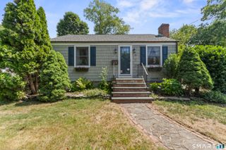 37 Cedar Crest Place, Norwalk, CT 06854