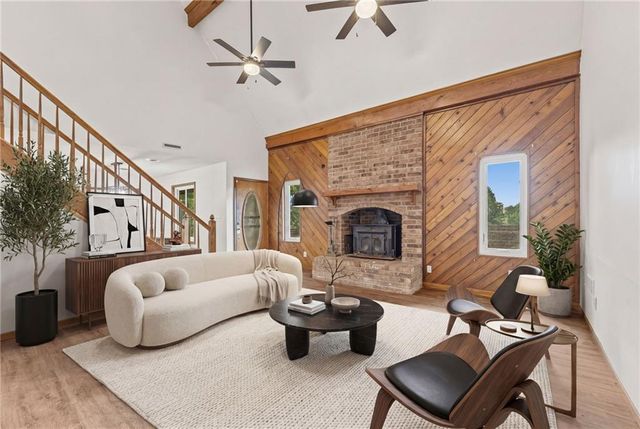 301 SW 13th Street, Oak Grove, MO 64075