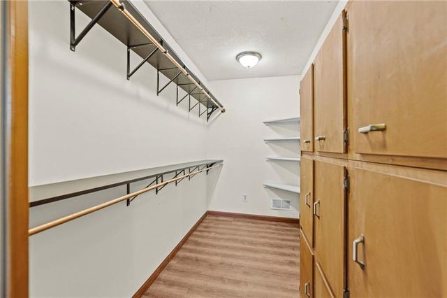 301 SW 13th Street, Oak Grove, MO 64075