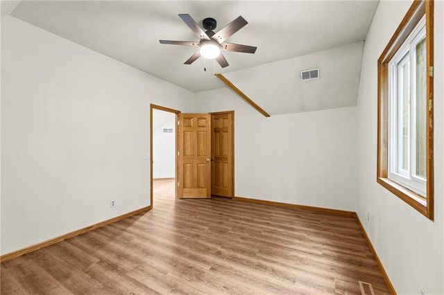 301 SW 13th Street, Oak Grove, MO 64075