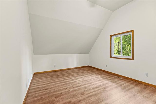 301 SW 13th Street, Oak Grove, MO 64075