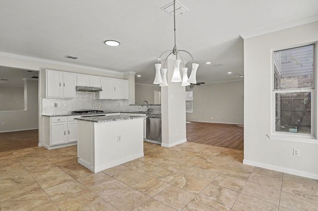 4800 Sleepy Ridge Circle, Fort Worth, TX 76133