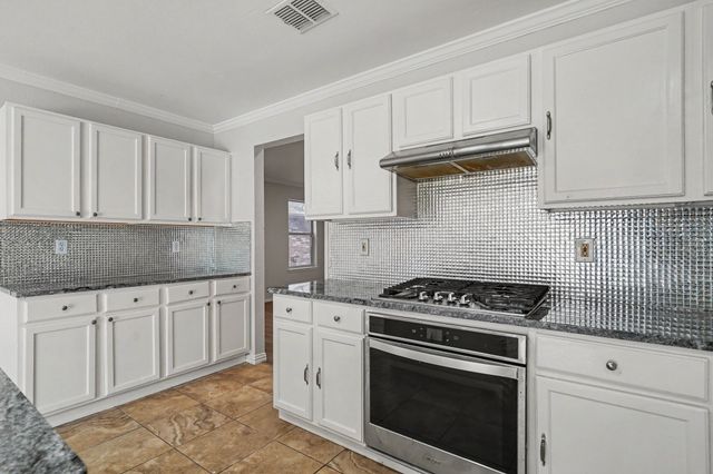 4800 Sleepy Ridge Circle, Fort Worth, TX 76133
