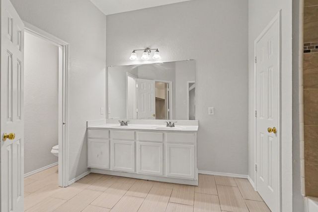4800 Sleepy Ridge Circle, Fort Worth, TX 76133