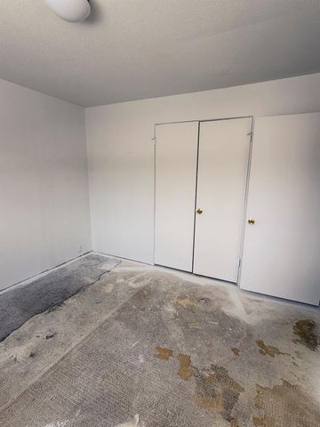 2201 Fountain View Drive 20, Houston, TX 77057