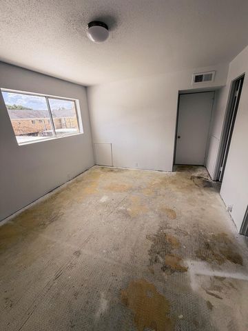 2201 Fountain View Drive 20, Houston, TX 77057