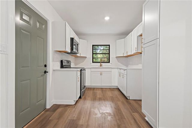 4376 Old Jonesboro Road, Forest Park, GA 30297