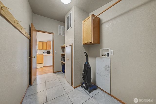 2392 Cherry Blossom Drive, Ephrata, WA 98823