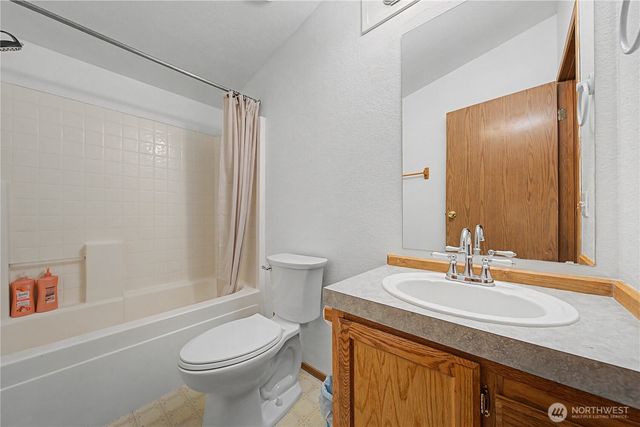 2392 Cherry Blossom Drive, Ephrata, WA 98823