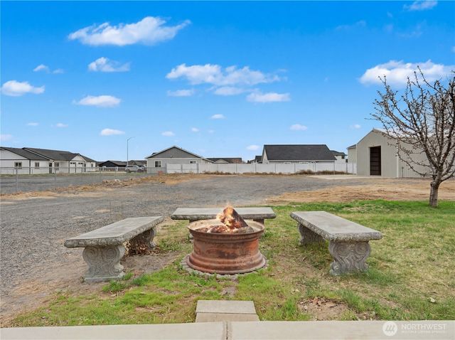 2392 Cherry Blossom Drive, Ephrata, WA 98823