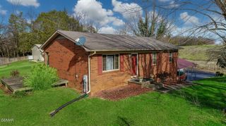 339 Bramble Lane, Dandridge, TN 37725