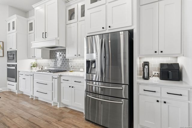 104 SPIKE RUSH LN, Boerne, TX 78006
