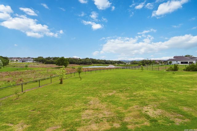 104 SPIKE RUSH LN, Boerne, TX 78006