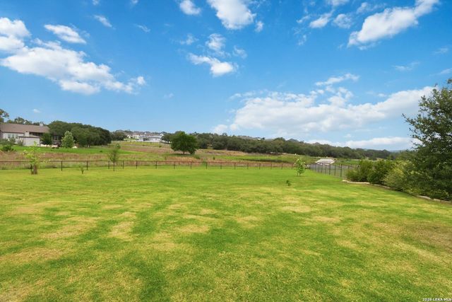 104 SPIKE RUSH LN, Boerne, TX 78006