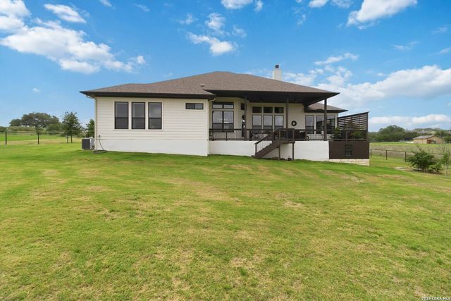 104 SPIKE RUSH LN, Boerne, TX 78006