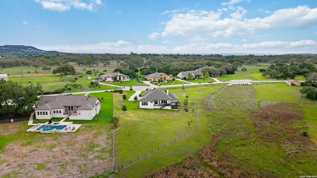 104 SPIKE RUSH LN, Boerne, TX 78006