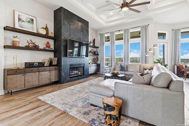 104 SPIKE RUSH LN, Boerne, TX 78006