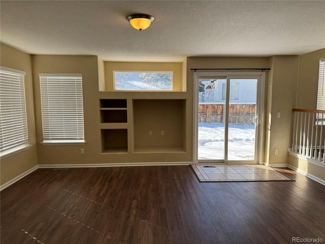 4892 Waldenwood Dr, Highlands Ranch, CO 80130