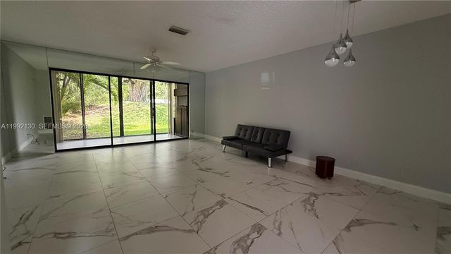 4073 NW 22nd St 226D, Coconut Creek, FL 33066