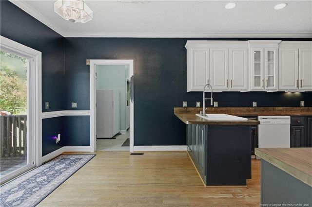 8264 Durant Nixon Road, Linden, NC 28356