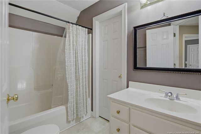 8264 Durant Nixon Road, Linden, NC 28356