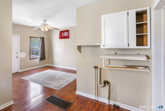 385 Putnam Pike, Killingly, CT 06241