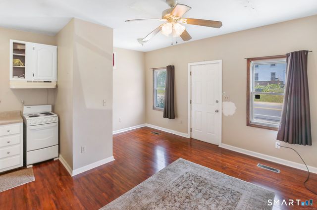385 Putnam Pike, Killingly, CT 06241