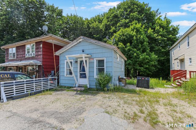 385 Putnam Pike, Killingly, CT 06241