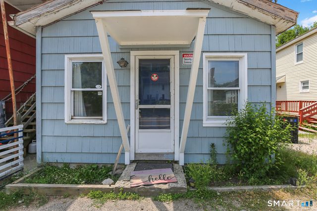 385 Putnam Pike, Killingly, CT 06241