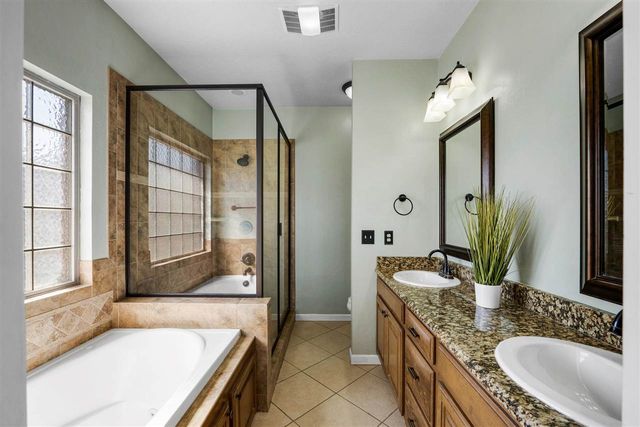 1802 SW Paint Rd, Lawton, OK 73527