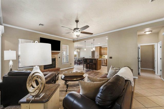 1802 SW Paint Rd, Lawton, OK 73527