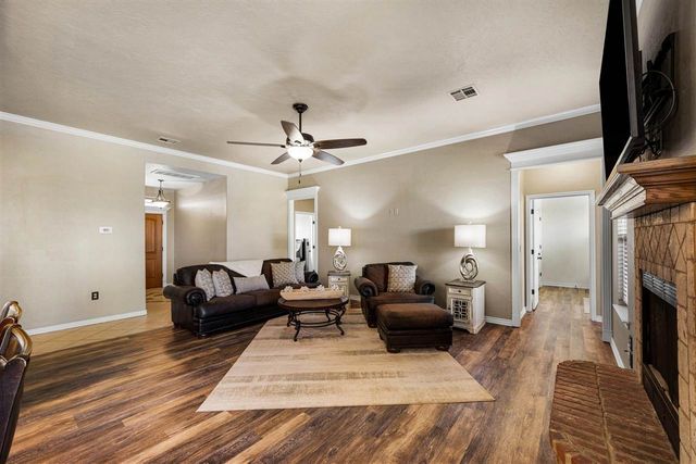 1802 SW Paint Rd, Lawton, OK 73527