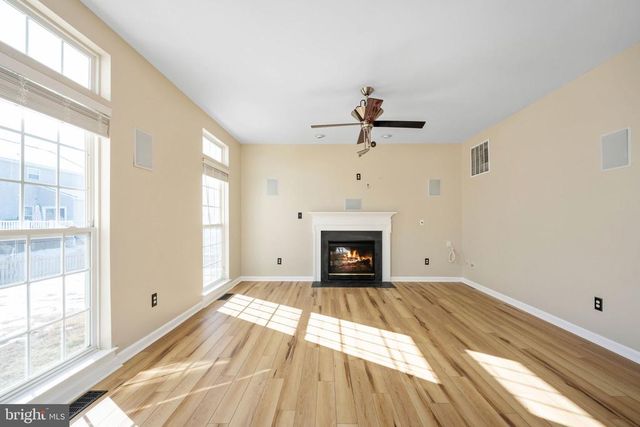 9320 BIRCH CLIFF DR, Fredericksburg, VA 22407