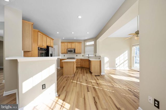 9320 BIRCH CLIFF DR, Fredericksburg, VA 22407