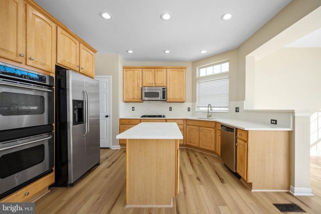 9320 BIRCH CLIFF DR, Fredericksburg, VA 22407