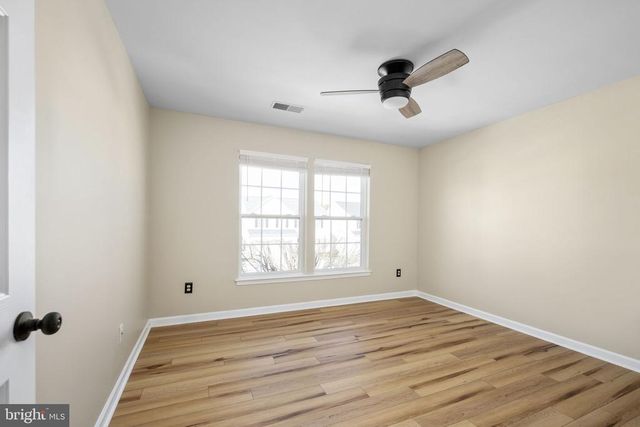 9320 BIRCH CLIFF DR, Fredericksburg, VA 22407