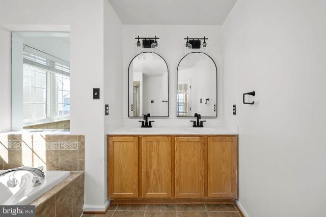9320 BIRCH CLIFF DR, Fredericksburg, VA 22407