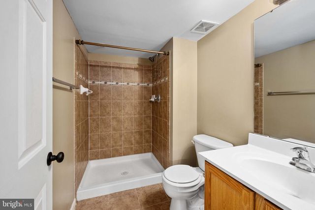 9320 BIRCH CLIFF DR, Fredericksburg, VA 22407