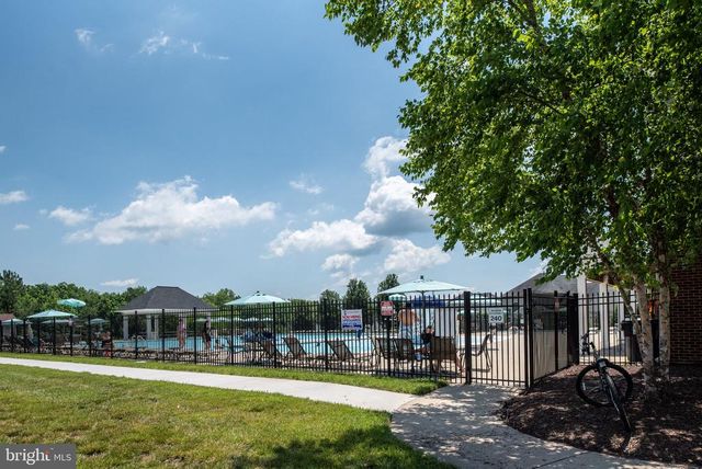 9320 BIRCH CLIFF DR, Fredericksburg, VA 22407