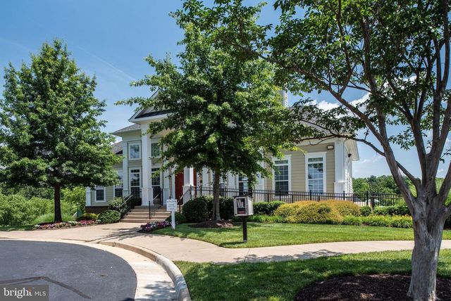9320 BIRCH CLIFF DR, Fredericksburg, VA 22407