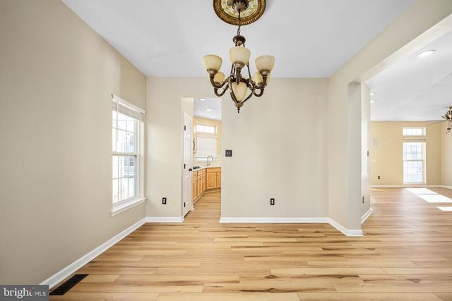 9320 BIRCH CLIFF DR, Fredericksburg, VA 22407