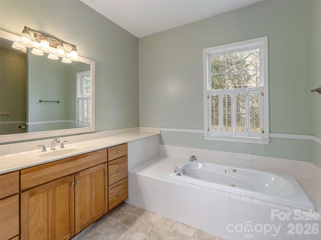 45 Poplar Creek Drive, Asheville, NC 28805