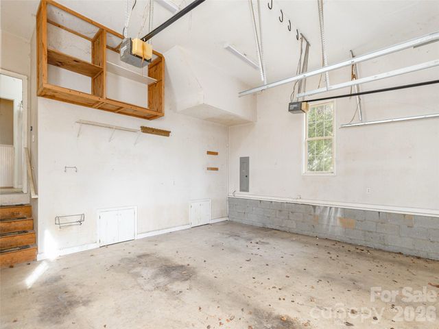 45 Poplar Creek Drive, Asheville, NC 28805