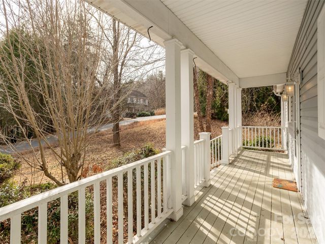 45 Poplar Creek Drive, Asheville, NC 28805